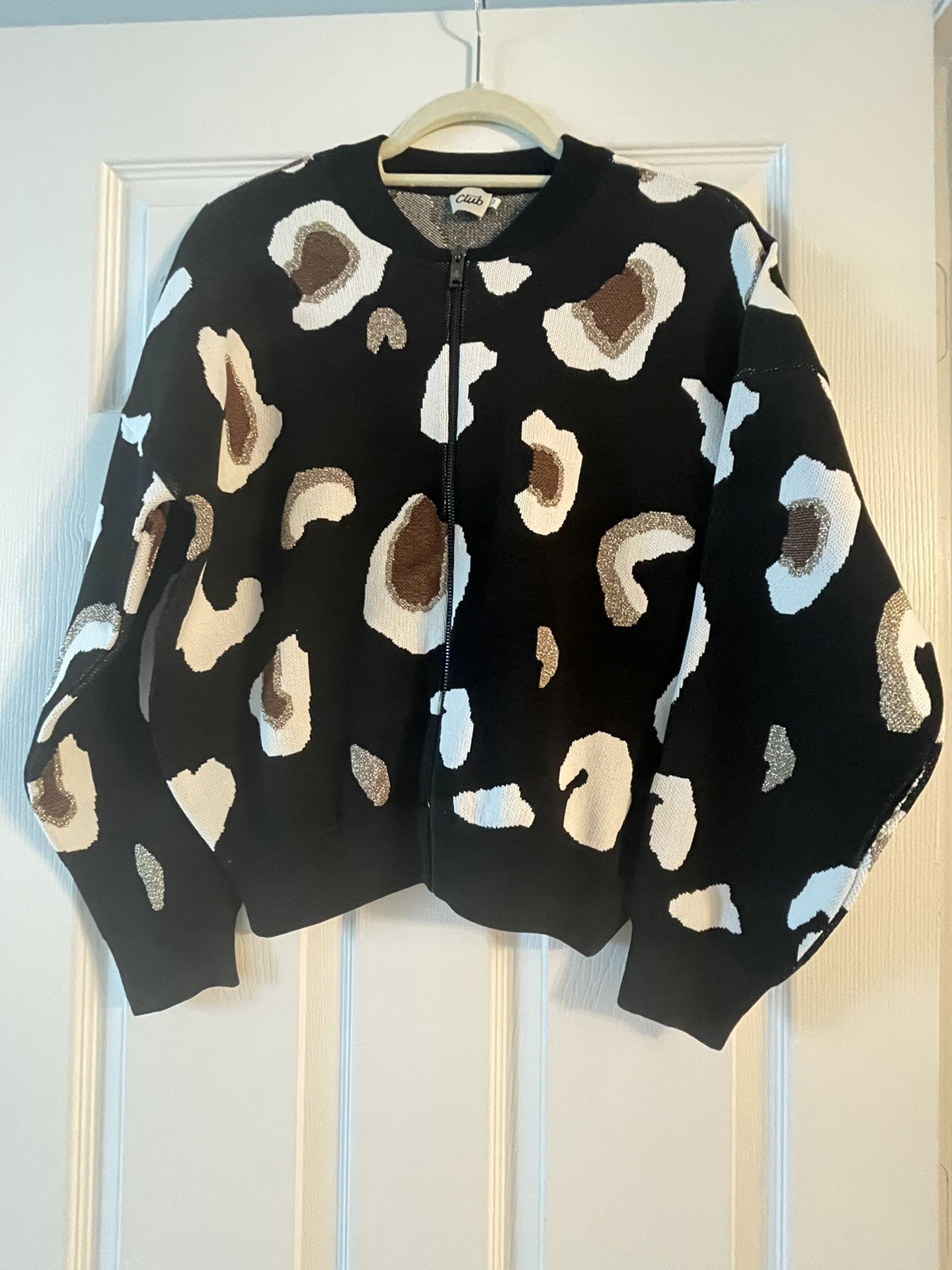 Sweater With A Zipper  Leopard 