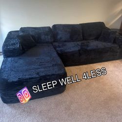 NEW  BLACK SECTIONAL SOFA 