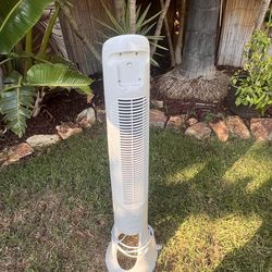 Honeywell White Tower Fan