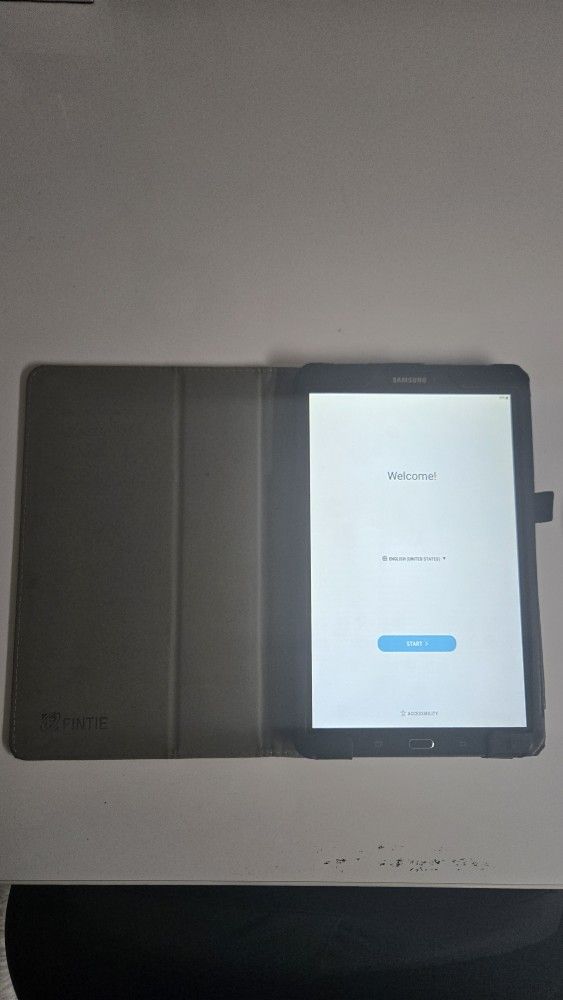 LIKE NEW Samsung Galaxy Tab E 9.6 Inch