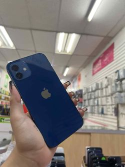 IPhone 12 64GB UNLOCKED 