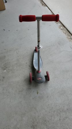 Radio flyer scooter