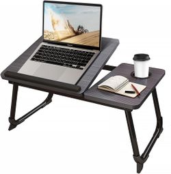 Folding laptop desk