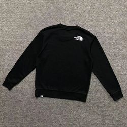 The North Face Black Long Sleeve SweatshirtThe North Face Black Long Sleeve Sweatshirt