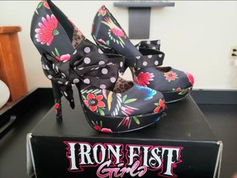 New With Box Iron Fist Pin Up Pump Heels 10