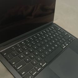 MacBook Air 13inch M4