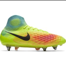 Soccer cleats