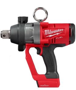 Milwaukee M18 1” High Torque Wrench