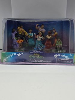 ENCANTO DELUXE FIGURINE PLAYSET DISNEY - 9 FIGURES *NEW*