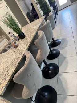 Set of bar stools GOOD CONDITION!