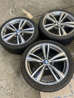 BMW sports car to door 430 I owe 330 a M3 rains 19 inch good price