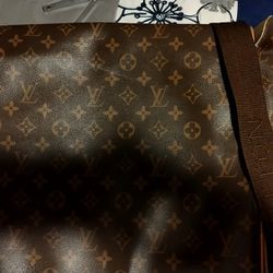 Auth Louis Vuitton Abbesses Messenger Crossbody Shoulder Bag Monogram Brown