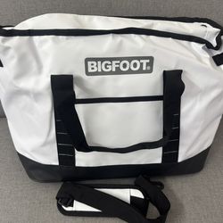 ⭐️ NEW Cooler Bag Bigfoot Insulated Tote