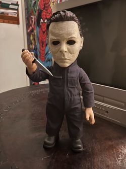 Michael Myers Halloween Horror Talking Dolls Mezco Toyz Mega scale