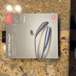 Re-tractable wireless Bluetooth headset LG tone ultra