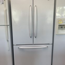 Trio White Maytag Refrigerator