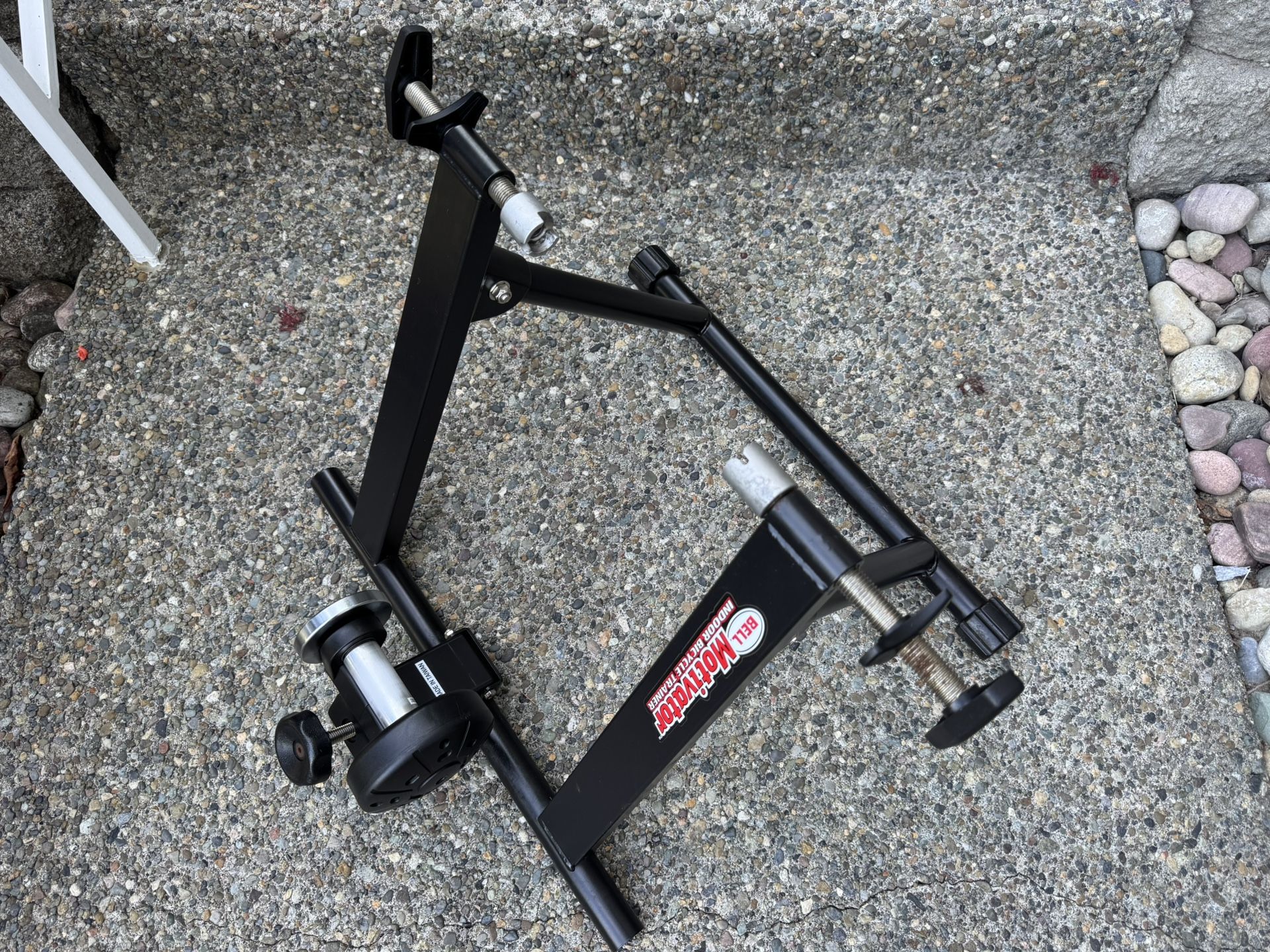 Bell Indoor Indoor Bicycle Trainer