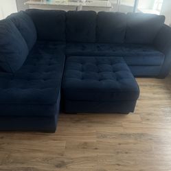 Sectional Couch 
