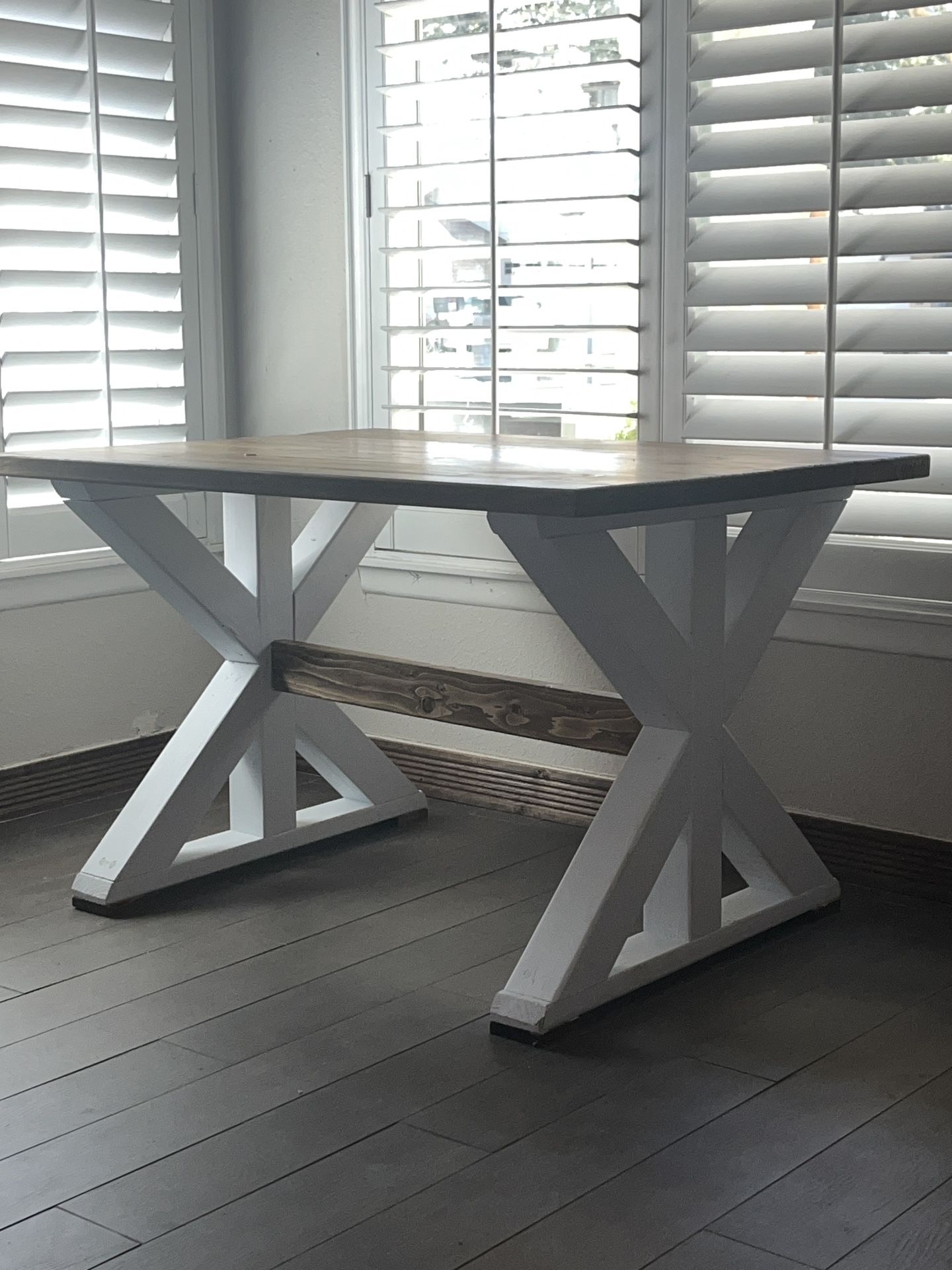 Desk/ Dinning Table