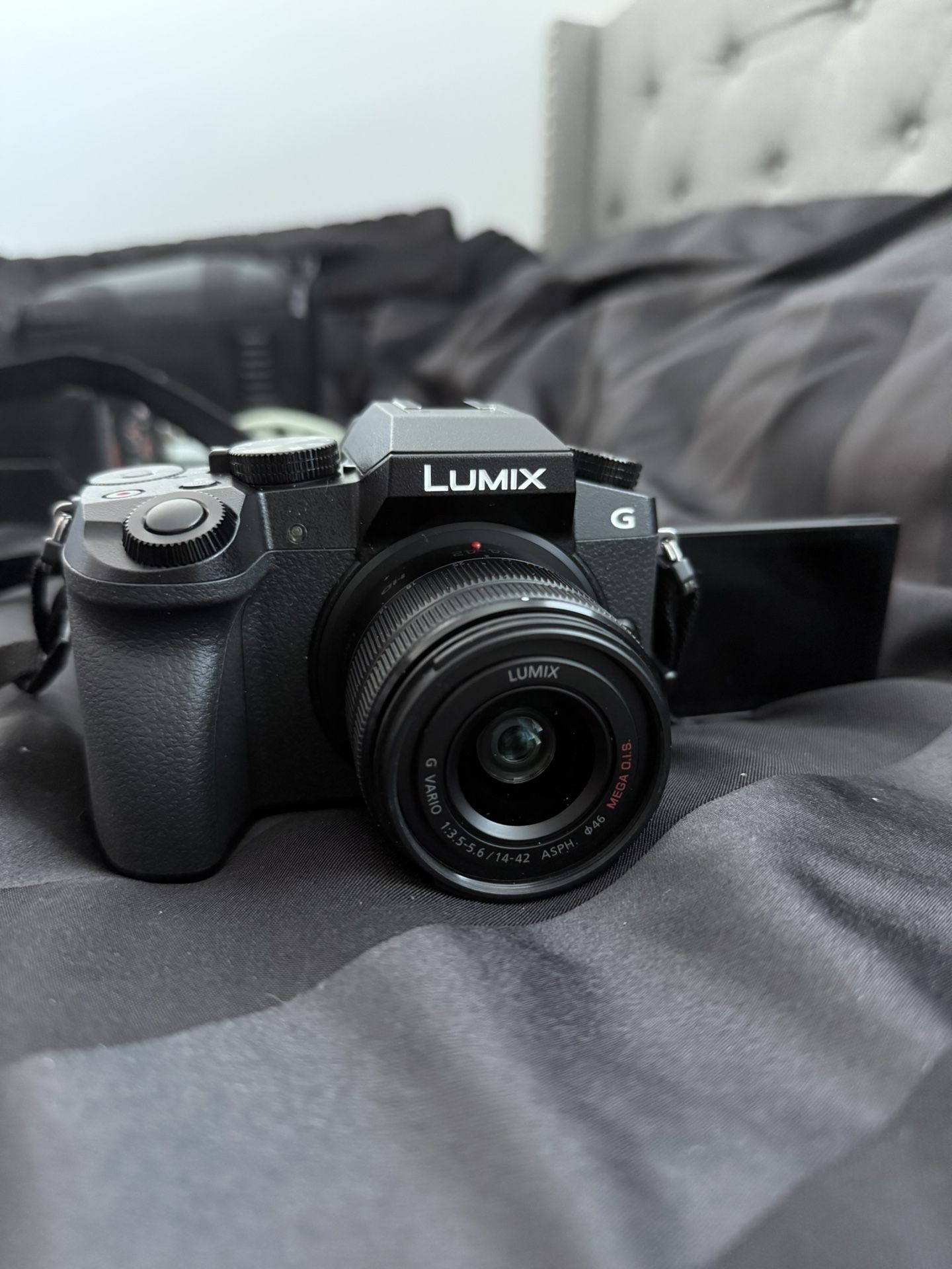 Panasonic Panasonic - LUMIX G7 Mirrorless 4K Photo Digital
