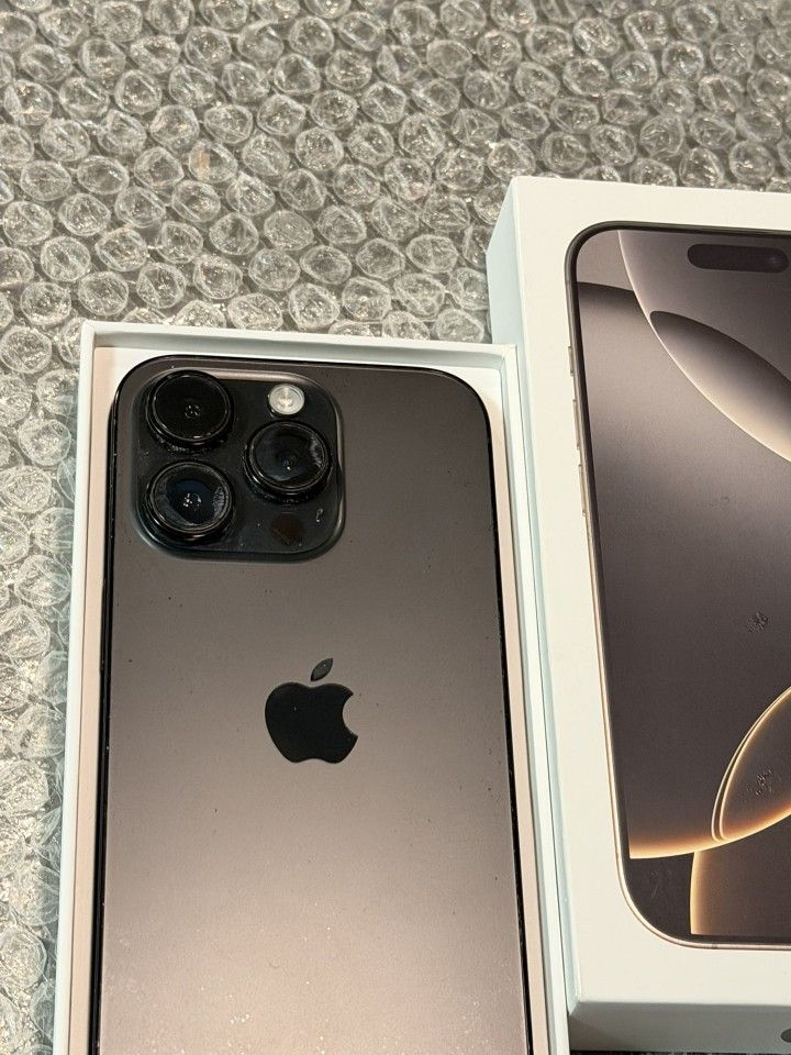 iPhone 14 Pro Unlocked Like New