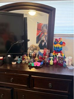 Two dressers 200$ each or 350$ for both