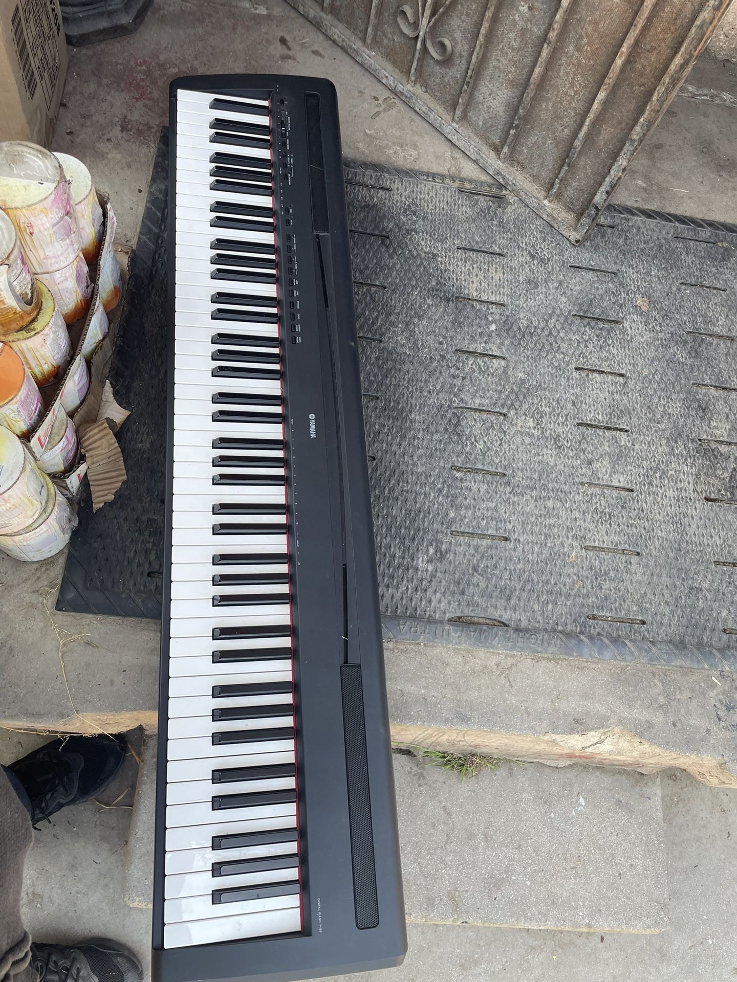 Yamaha P-95 Digital Piano P95 Keyboard