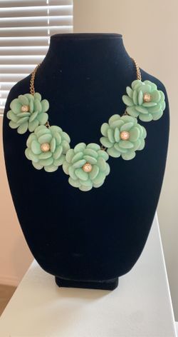 Crystals Flower Necklace