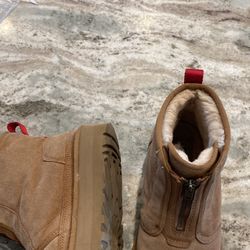 Uggs zip up boots