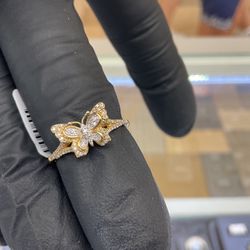 10kt Ladies Real Diamond Butterfly Ring 
