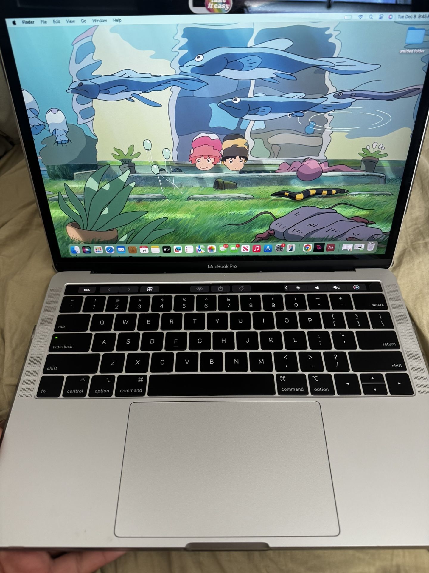 MACBOOK PRO W/TOUCH BAR