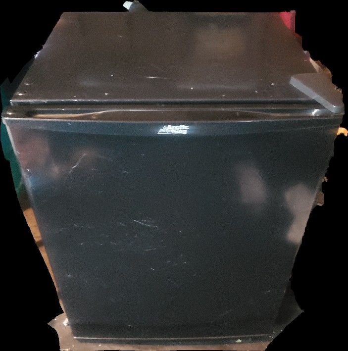 Artic King Mini Fridge!!!!!