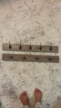 Free Coat/Bag Wall Hooks