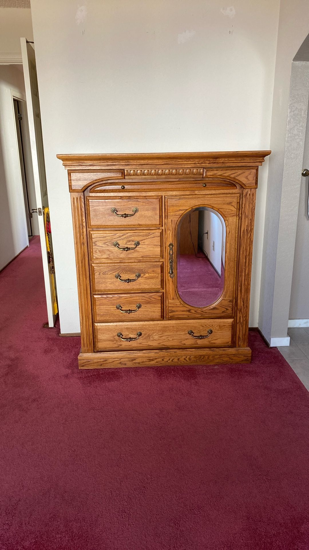 Dresser