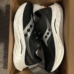 Men’s Size 10.5 Saucony Running Shoes