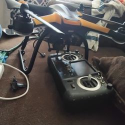 HUBSAN X4 PRO  (Black & Yellow) w/Control 