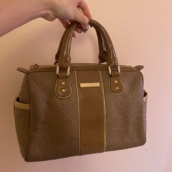 Jackie Smith Ostrich Effect Leather& Patent Leather for Sale in Queens, NY  - OfferUp