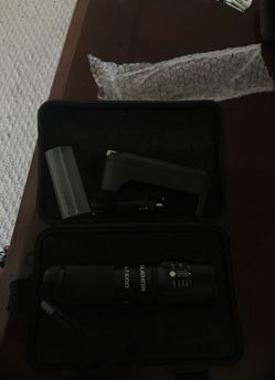 Extra bright flashlight