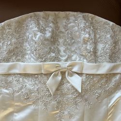 Lovely Wedding Dress Size 14 Ivory Strapless 