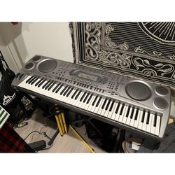 Radio Shack MD-1700 keyboard, which is also known as a Casio WK-1800 mode