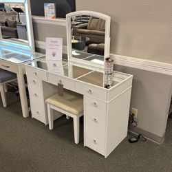 Vanity With Stool And LED Mirror
