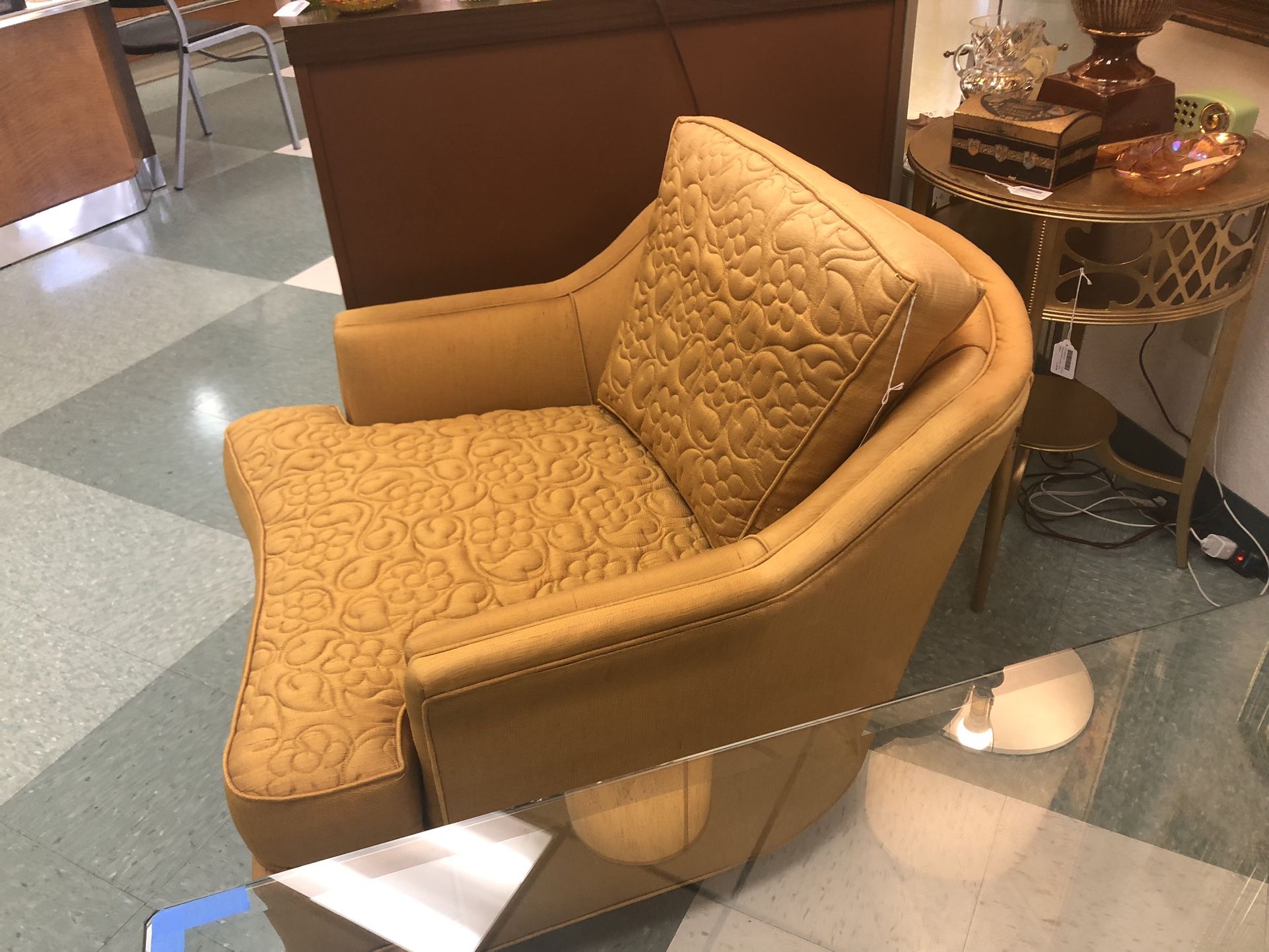 VINTAGE GOLDEN STITCHED FLOWER POWER LOUNGE CHAIR