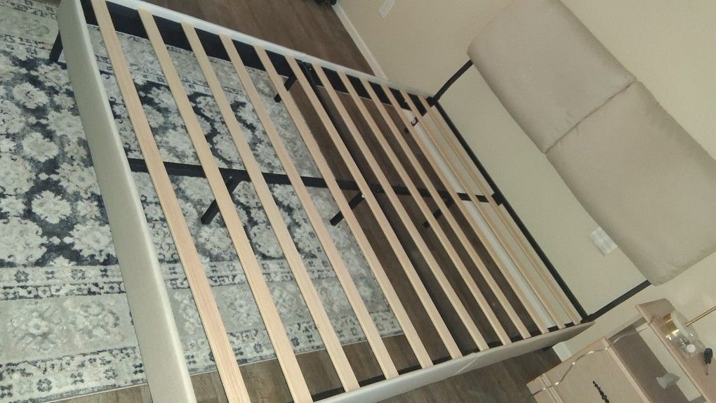 Queen Bed Frame 