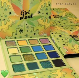 Kara Beauty Girl Scout Palette 