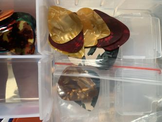 Guitar picks 10 pc set