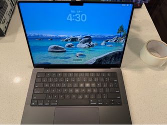 Apple MacBook Pro M3 pro 14”