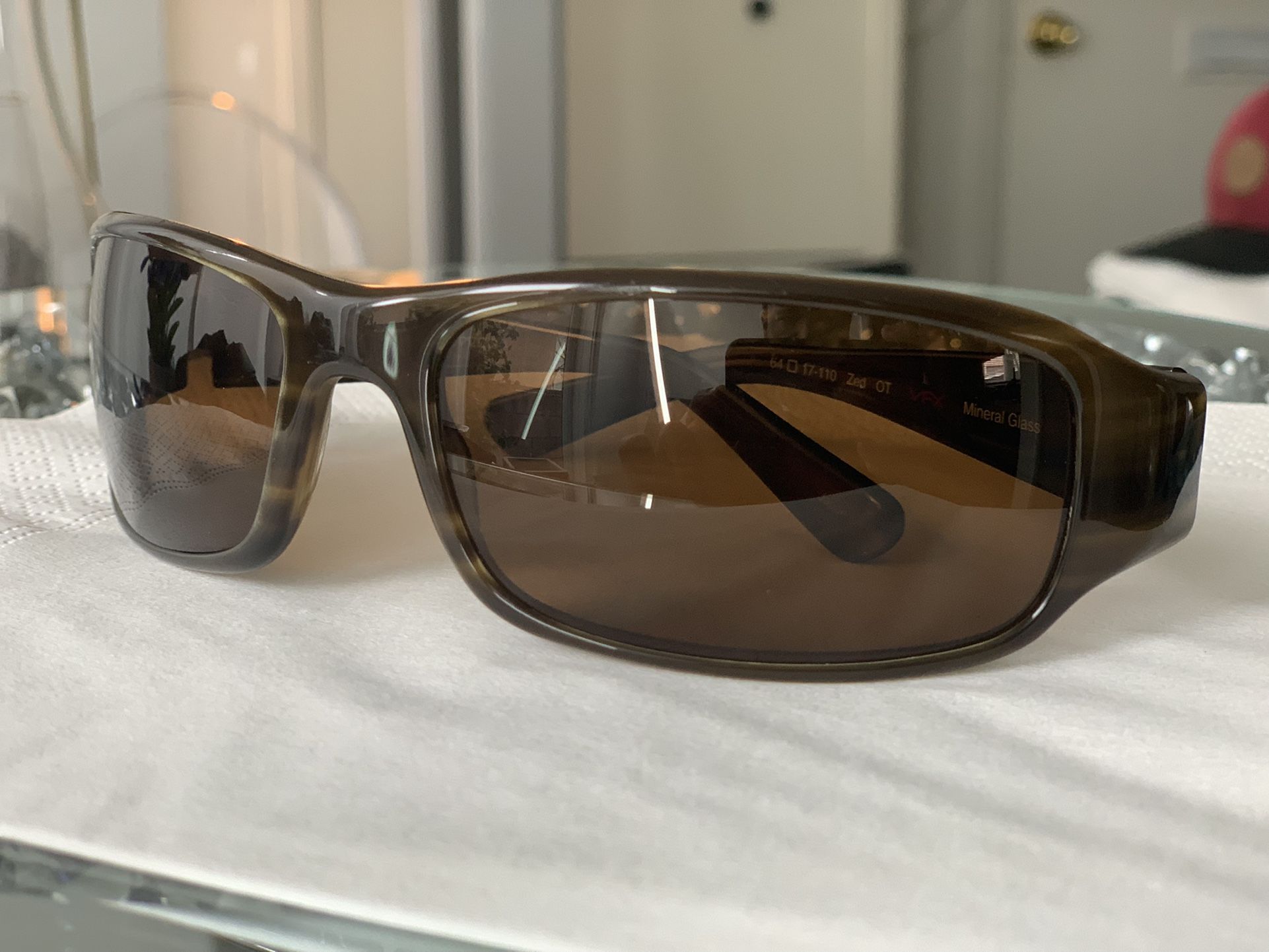 Oliver Peoples Zed OT VFX Polarized Sunglasses 64×17-110