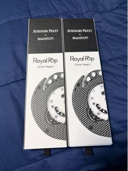 AP x Swatch Royal Pop Ocho Negro