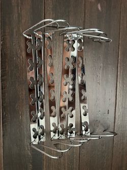 Space saving hangers