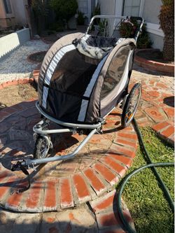 Bike trailer/stroller